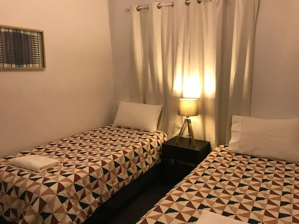 Executive 4Br 3Bath Entire Apartment In Heart Of The City & Parking Canberra 0*,