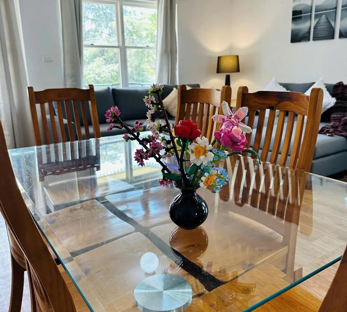 Executive 4Br 3Bath Entire Apartment In Heart Of The City & Parking Canberra
